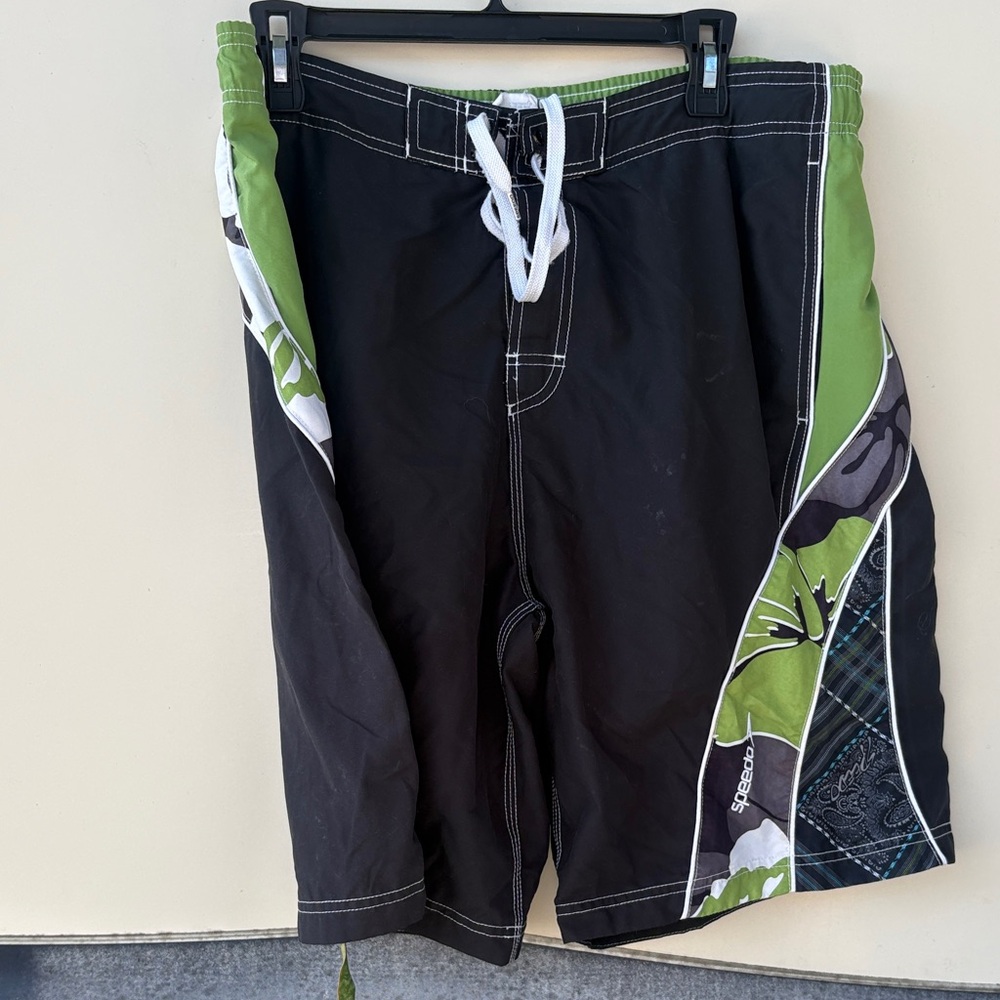 Speedo Men's Black and Green Board Shorts